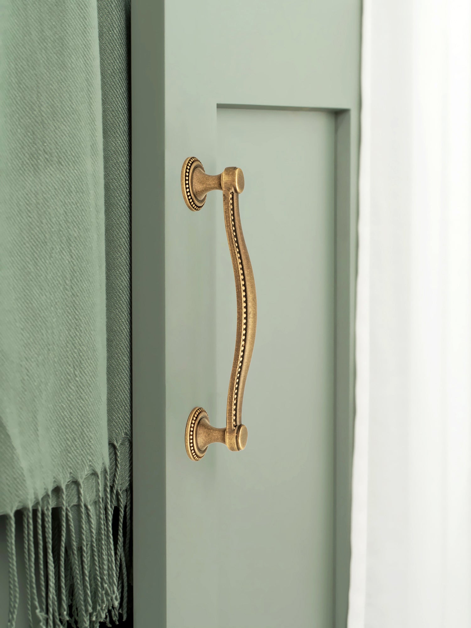 Antique Brass Cabinet Pulls | SN07-A