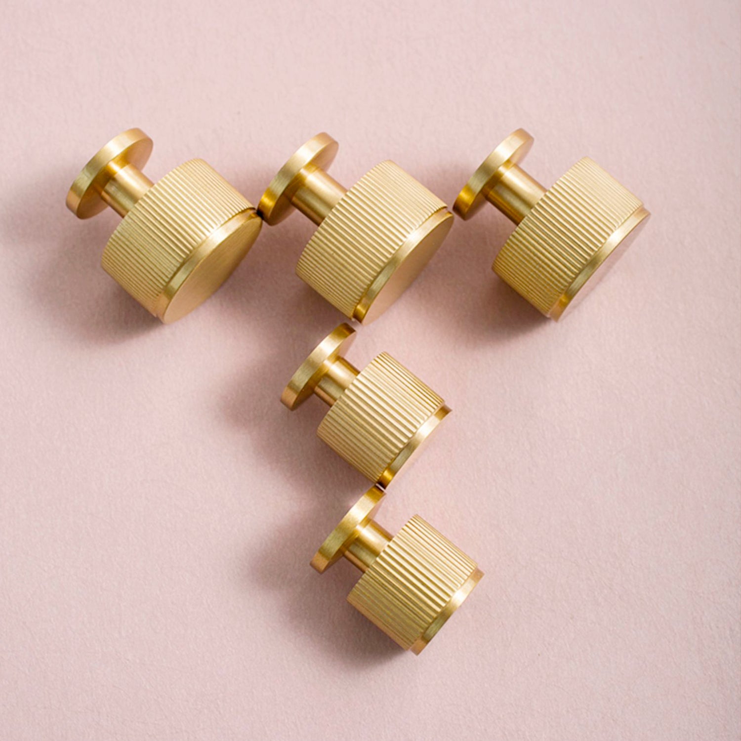 Linear Knurled Solid Brass Knobs | YHX04-B